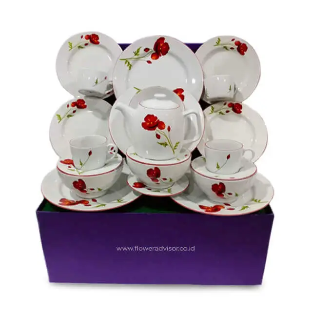 Hampers Piring dan Tea Set - Red Treasure - Pecah Belah