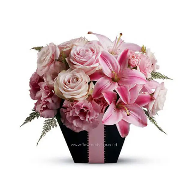 Be My Heart - Romantic Pink Arrangement